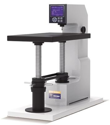 Powiększony stół testowy Cyfrowa maszyna do badania twardości Rockwella o maksymalnej wysokości 320 mm