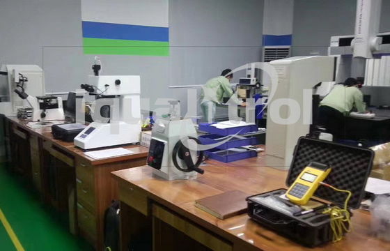Ręczna duża maszyna do cięcia metalograficznego iCut-408 Quick Clamp z maksymalną sekcją 100 mm