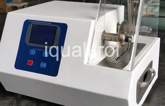 Mała prędkość próbki metalogicznej precyzyjnej maszyny do cięcia DTQ-5 do części elektronicznych